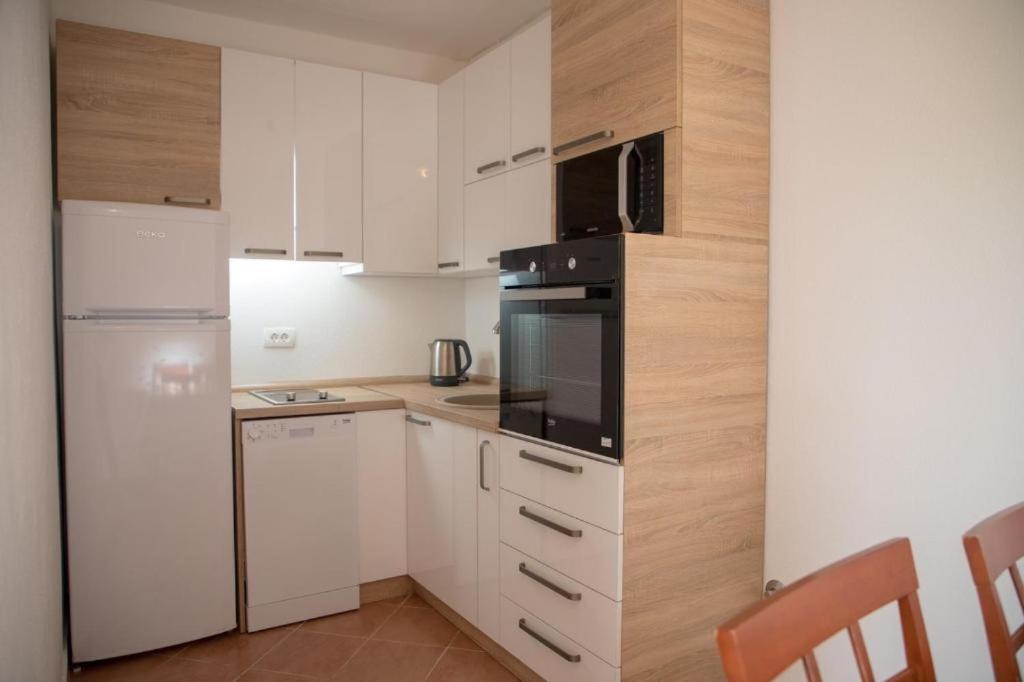 Maki Apartments - Plavi Horizonti Beach Tivat Exterior foto